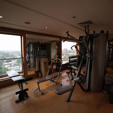 Park Lane Hotel Лахор Екстериор снимка