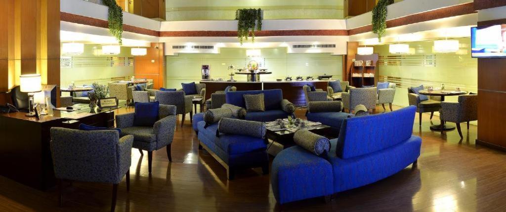 Park Lane Hotel Лахор Екстериор снимка